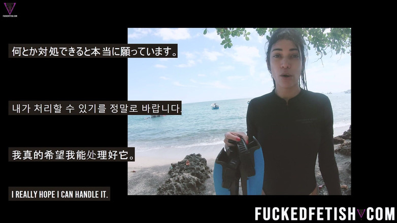 Fucked fetish: Fin Menyelam Percuma Di Bawah Dewi Latina Seksi Terbuka