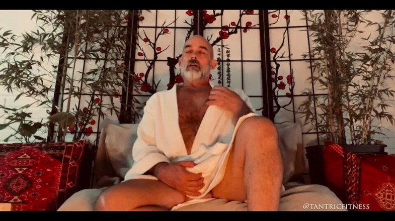 Tantric Fitness: Ranní masturbace meditace