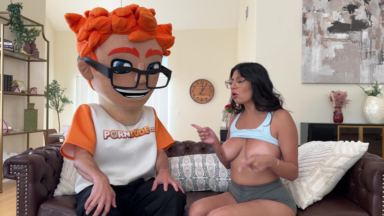 PornDudeCasting: Porn Dude Helps Cami Strella with Her Bush