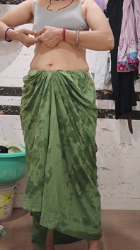 Priya india en show de pelo de coño grande