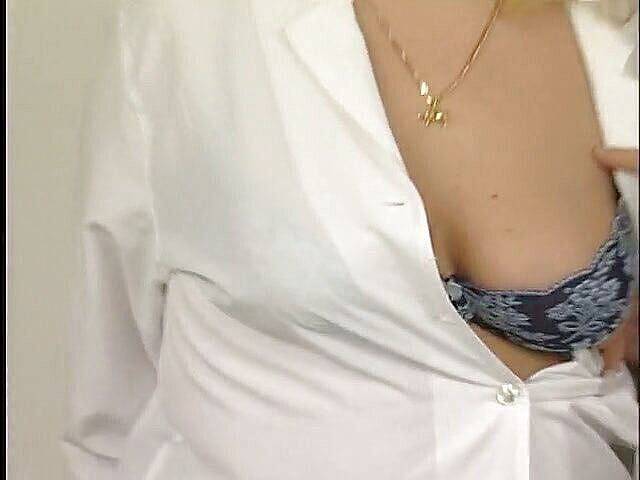 Lucky Cooch: Velká kráska orálně potěší dva tvrdé ptáky na castingu