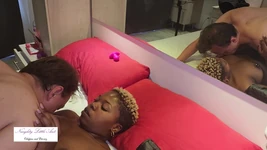 Braziliaans stel dat seks heeft met een Afrikaanse vrouw deel 5 - ondeugende kleine ant