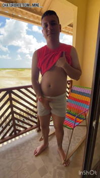 Si Dia Mencari Saya Di Bilik Hotel Saya, Jadi Saya Boleh MengongkekNya Dan Kemudian Kami Akan Bersenam