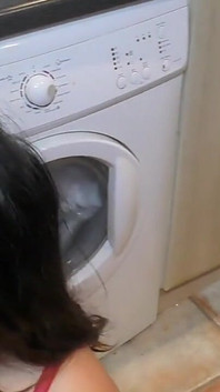 Jasmine Brooks și Catalia - Sex interrasial în bucătărie în patru