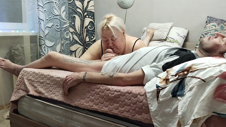 Zona901: Sborrata dopo lacerazione del cazzo di mia suocera con la...