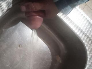 Mcobraxxl: Kencing di wastafel