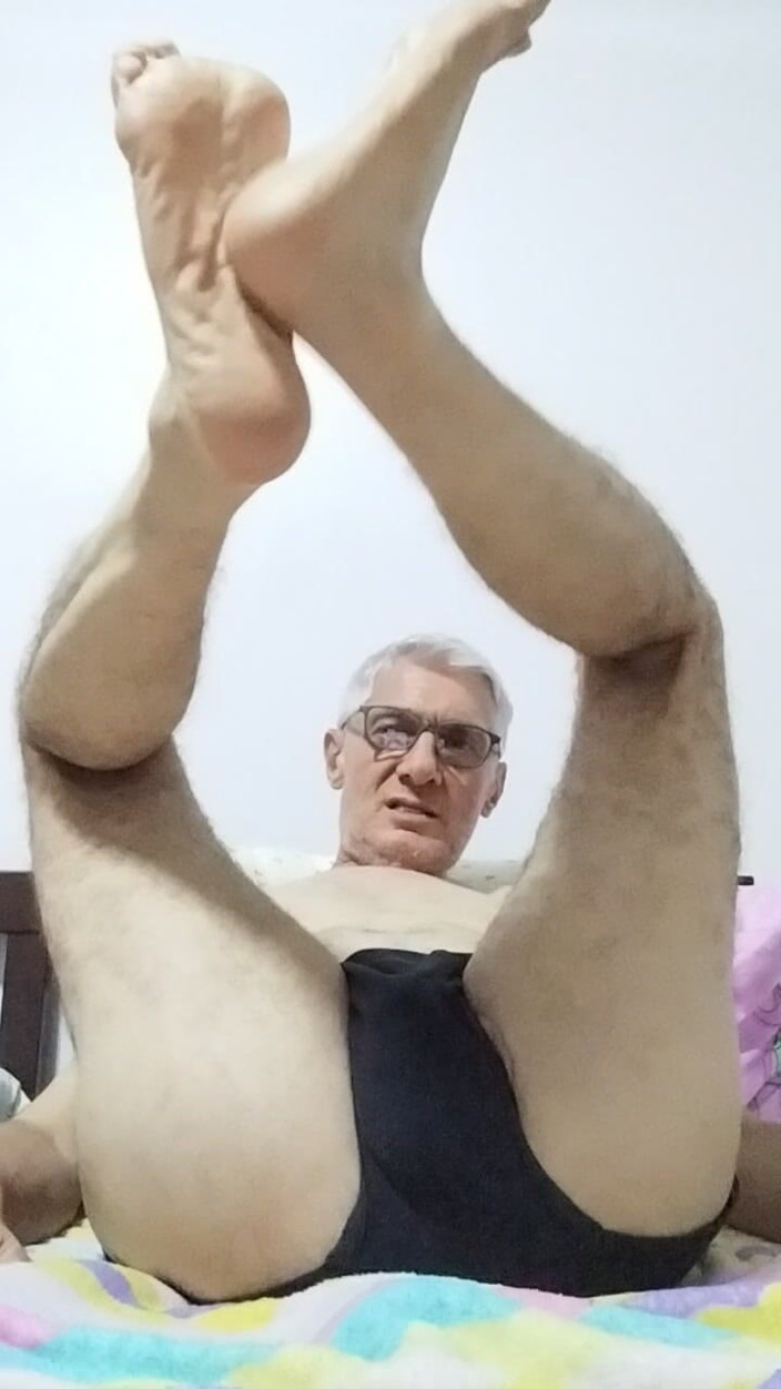 BDSM master top: Tindakan Fetishisme Kaki Kotor