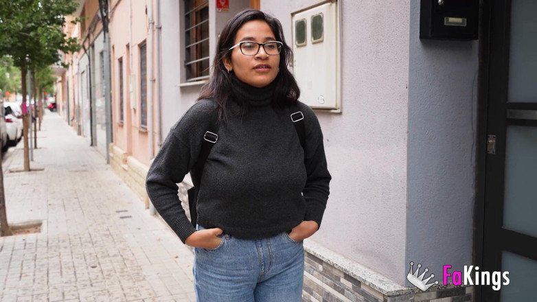 FAKings: İri göğüslü latin Lana Villafuerte çok ateşli! Duş, mastürbasyon ve iyi...
