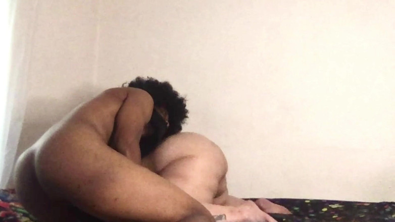 Zina Gabon: Britische MILF lässt ihren BBC-liebhaber ihren rohen arsch essen.