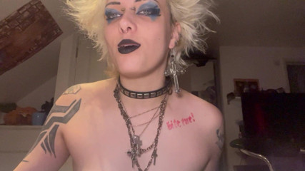 Glitterqueen1999: Întâlnirea cu penetomie îți taie pula mică