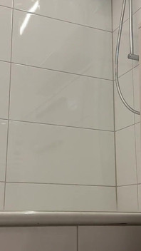 10 minute de distracție sub duș