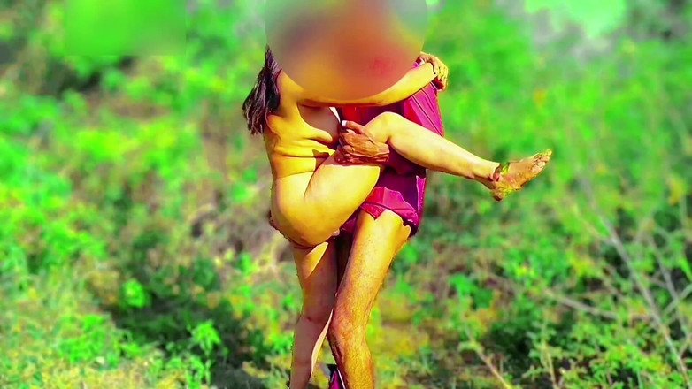 Your_aisha: 德西村女孩偷罗望子被抓，并被农场主性交，阴户可怜的印度女孩被农场主性交