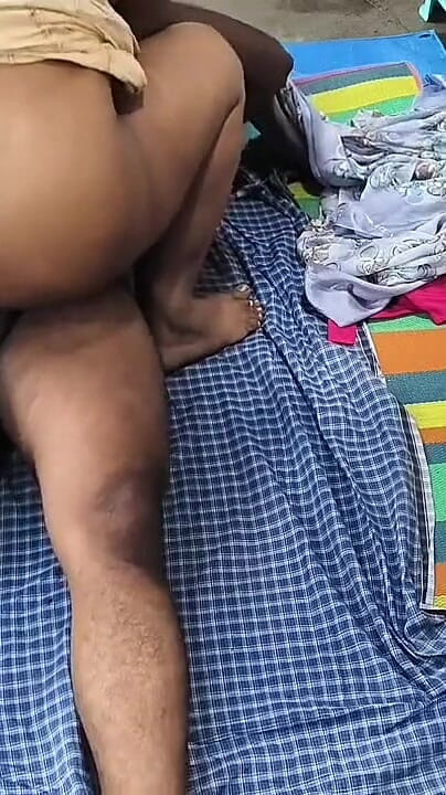 Indian IFS: Une belle-mère indienne se fait baiser par son beau-fils, partie 3