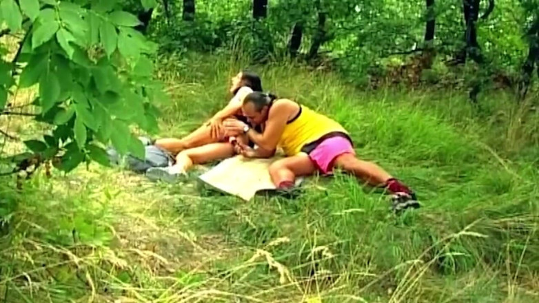 NAUGHTYPOLSKA: Mature Brunette Devours Cock in Wild Outdoor Fingering Frenzy