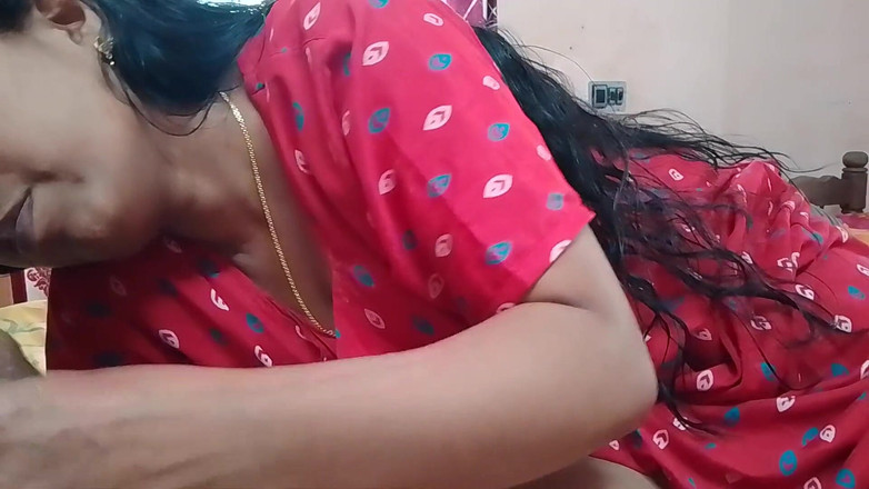 Skydreem1104: Sestra saje ptáka svého lékaře a dělá mu radost