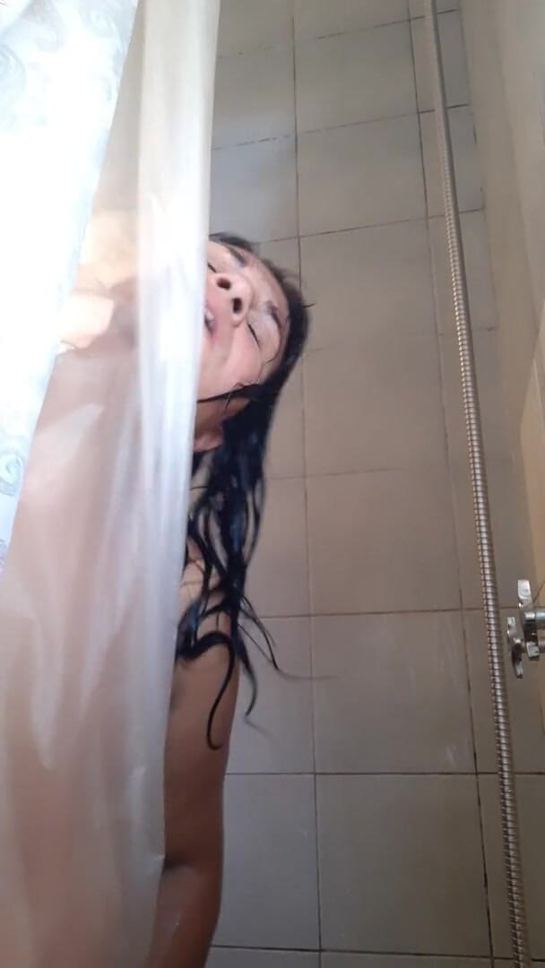 Riderqueen: Stepmom fucked hard rough pov shower