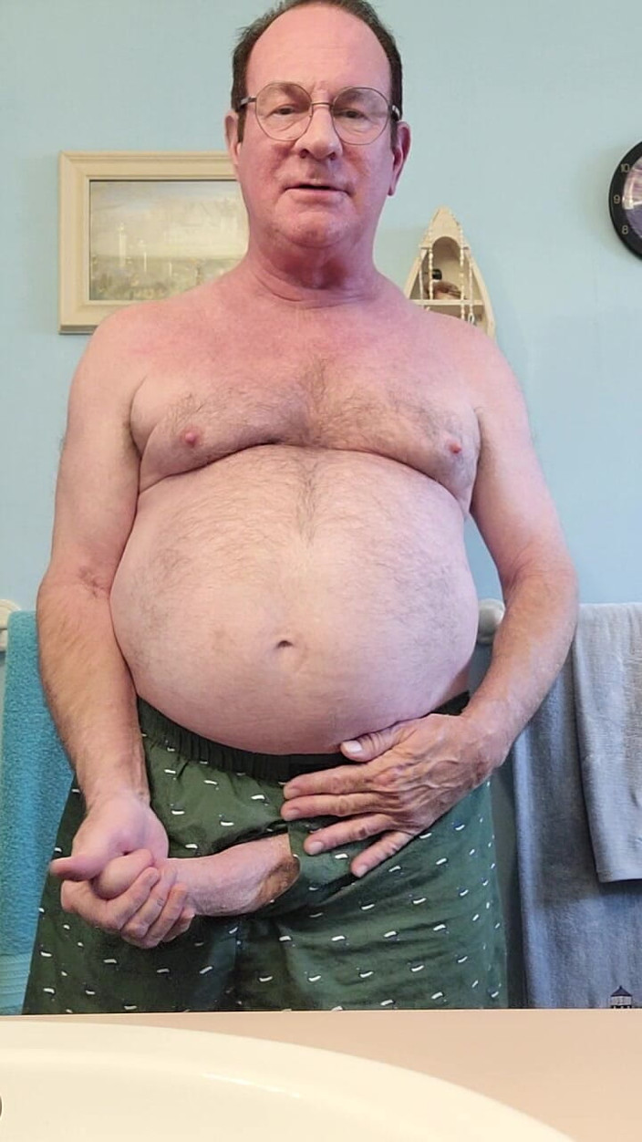 DaddyLNargo: Papa terug naar strelen