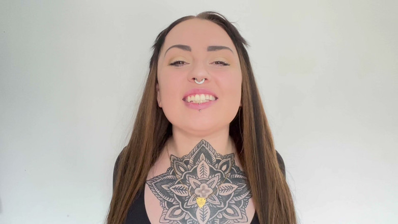 Miss Valentina: Sborro sul tuo viso da dea joi