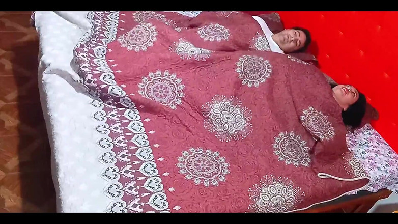 BBW Kelly Mom: What Happens When a Stepmother and Stepson Share a Room?