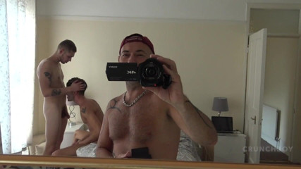 Gaybareback: Dante Lucas prezervatifsiz tatlı Aaron Master'i sikiyor