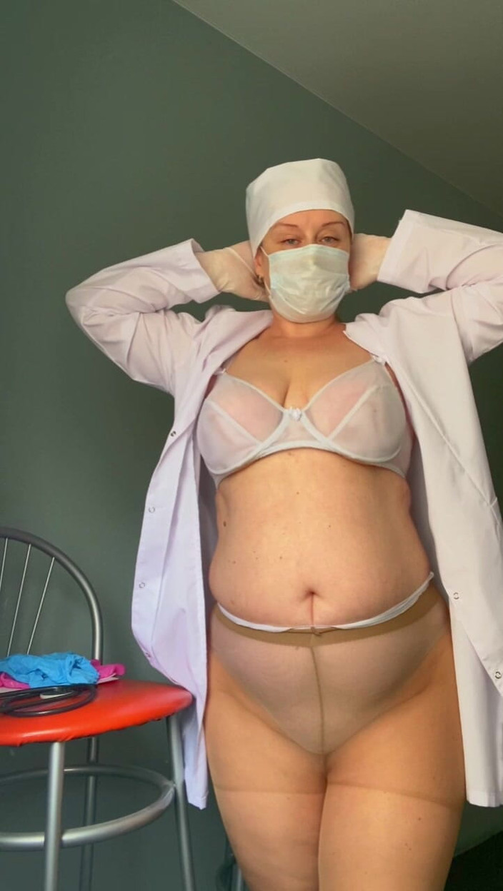 VikkiGeorgia: Paní doktorka