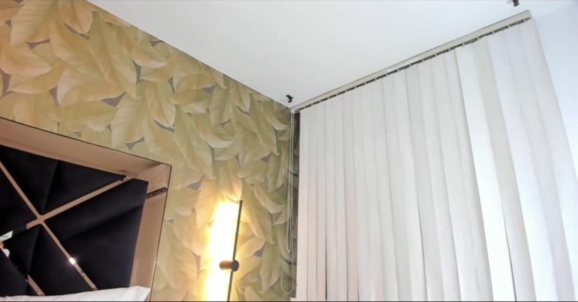 Latin webcam: 내 의붓여동생이 나에게 그의 큰 페니를 보여주고 좋은 오럴을 갈망해, 나는 복종해