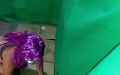 他们带我去一个家庭工作室，给我一个裸体按摩，差点，他们操我