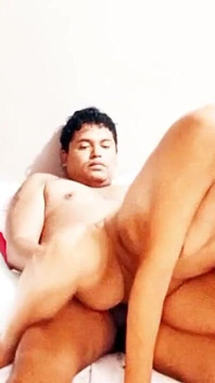dubli sauteli bahan apne sautele bhaee ko pahli baar apne land par achchhi savaari de rahi hai