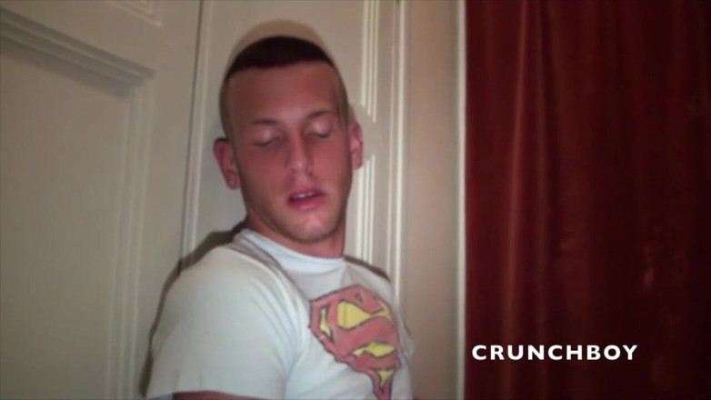 Crunch Boy: Atlan ošukaná xxl ptákem hetero zvědavého chlapce
