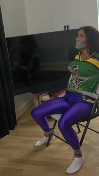 Latina in: Hockey Team Member tejpade upp till en stol och tejpade munkavlad! (4k)