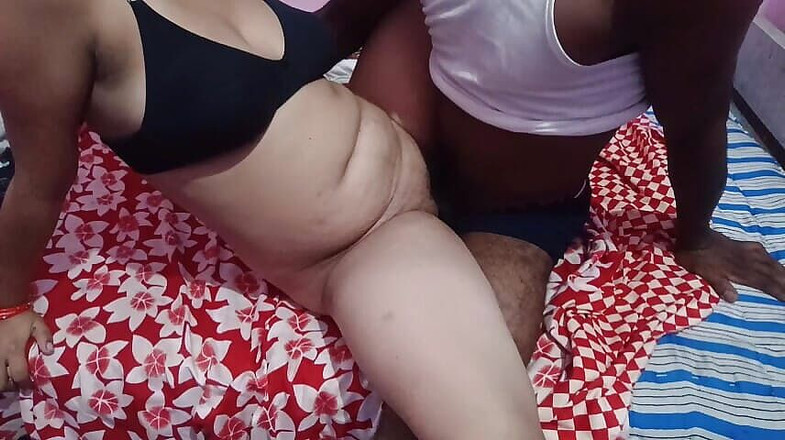 Sunita kr: Bhabhi zavolala souseda do svého domu