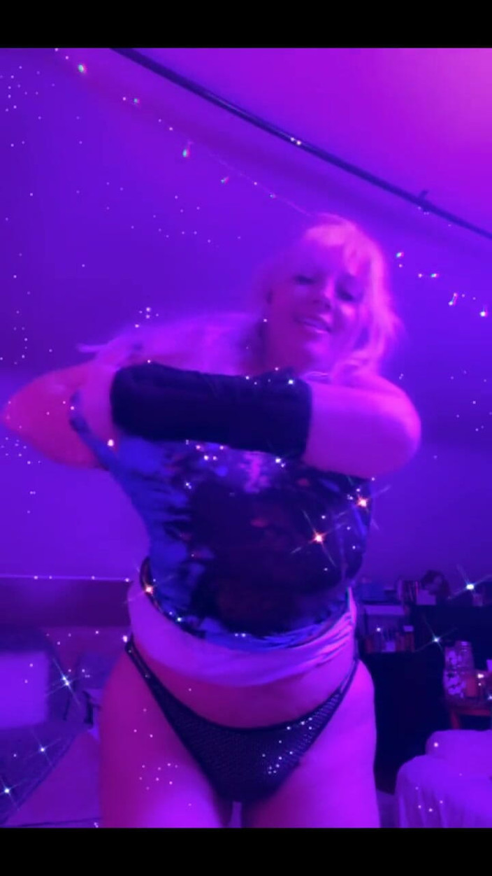 PaintedRose: 677394630475522048.mp4
