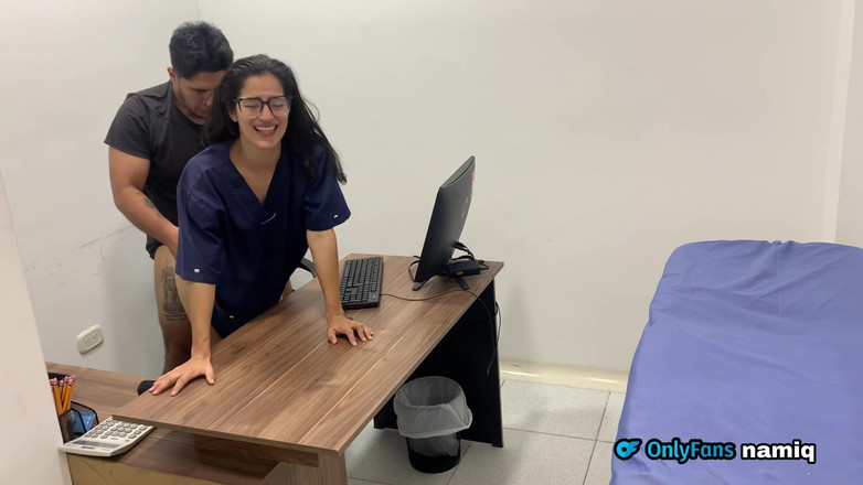 NamiQsein: 私は患者に犯されました