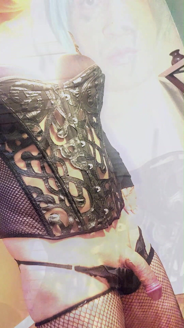 kandiKane: Sissy slet Kandi sexy korset swingende pik trance muziekvideo