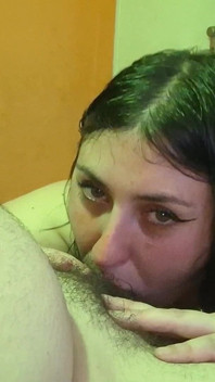 Blowjob Pagi yang Intens