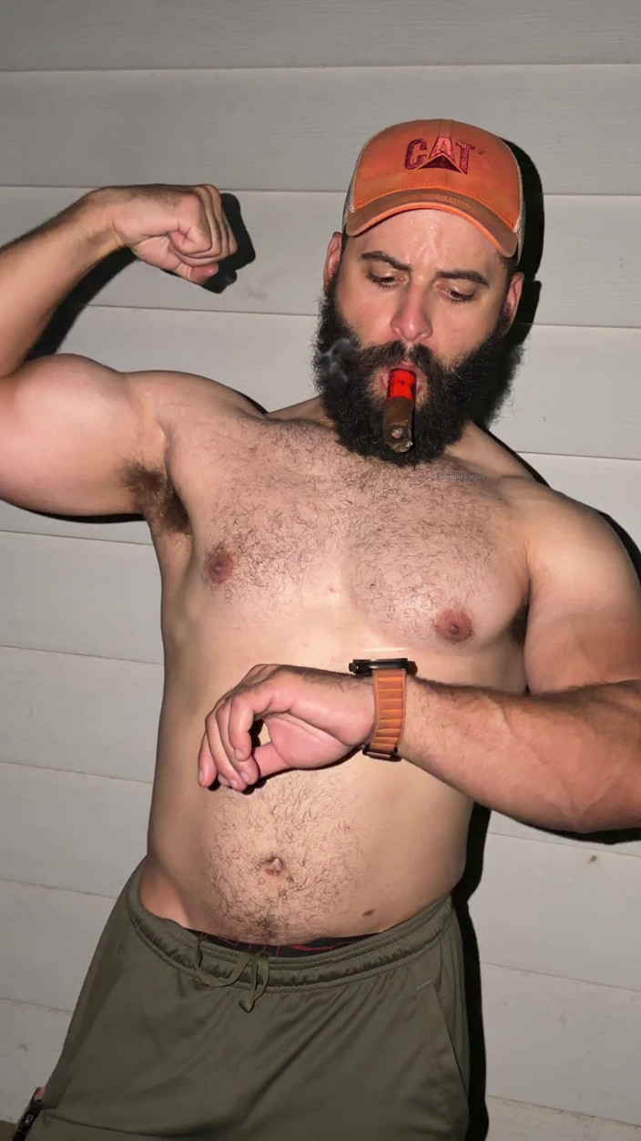 mascbeef95: Backyard Cigar, Cum and Piss