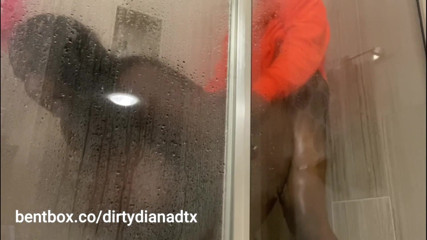 Exclusive Dirty Diana: Sexy ebenová mokrá prdel ve sprše šukání video