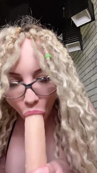 Je suis propriétaire de ta bite
