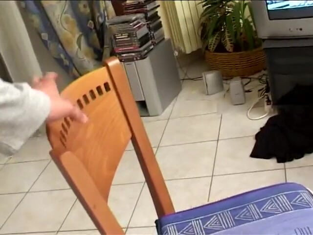 Milf in Love: Моя зведена сестра та її хлопець трахаються вдома кожен день. Італійські історії