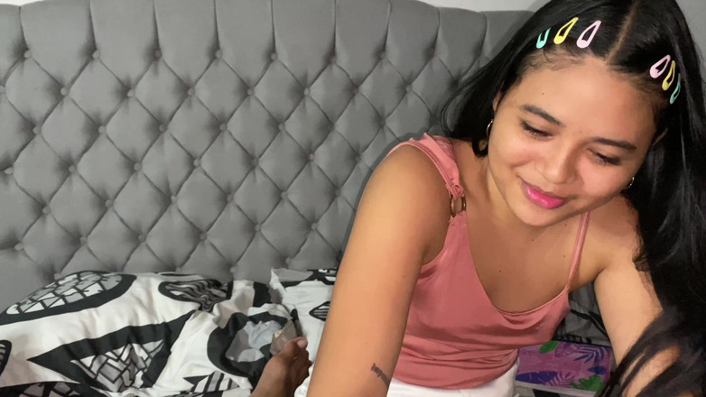 Yohamedi: Üniversite öğrencisi sınıf arkadaşını baştan çıkarıyor