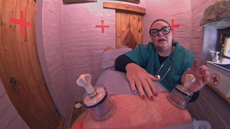 Mistress April: Cruel tormento casa