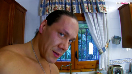 Cum Date Me: Gorąca dziewczyna dostaje ogromnego kutasa wpycha swoją cipkę z prezerwatywą