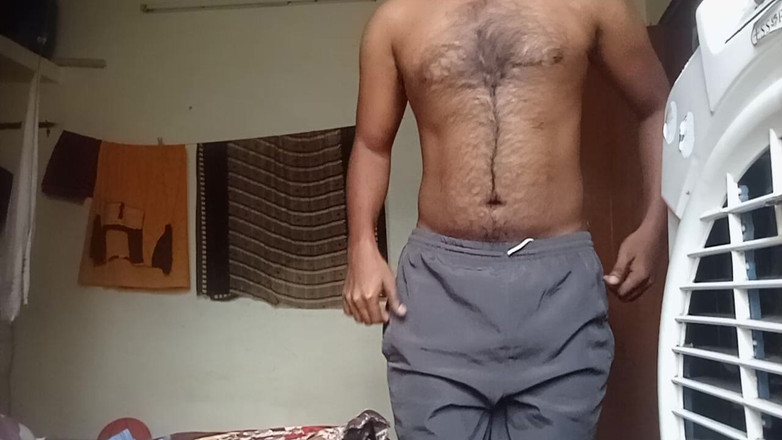 KUMBHA MANOJ KUMAR: Gay indio divertido