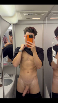 Turbulence Got My Dick Bouncing Don’t Worry! Landed Safely Back in Melbourne