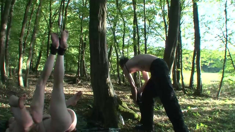 Absolute BDSM films - The original: 레즈에게 인도하는 묶고 굴욕적인 노예