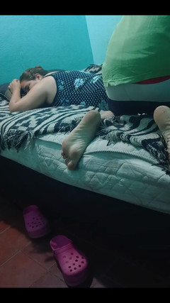 Fitcure1: Masaje con crema hasta que está desnuda