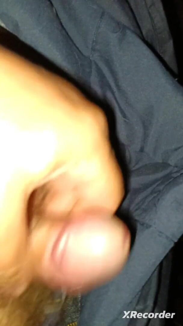 The Small Bull: Realtelarilove वीडियो में से एक को वीर्य निकालना.