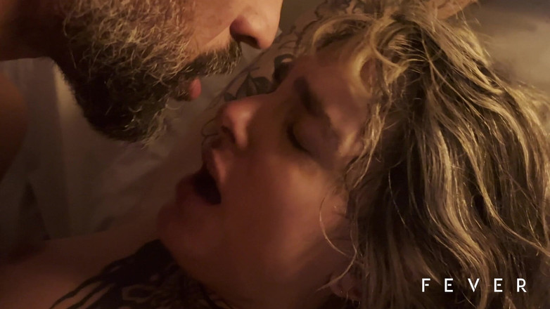 Fever Films: La baise la plus complète que vous verrez jamais