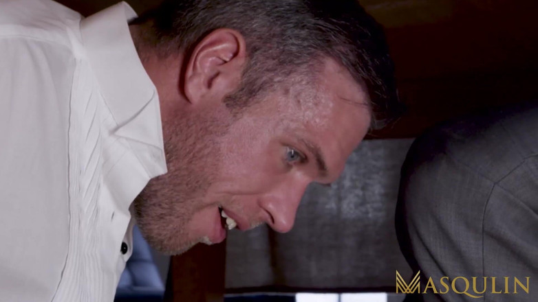 Masqulin: MASQULIN - Igor Romani barebacks hunky stud Alex Mecum