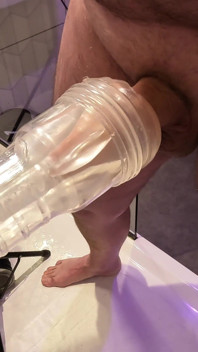 เย็ด Fleshlight กับกำแพง POV ควยหนาไม่ขลิบโฟกัสเต็มๆ